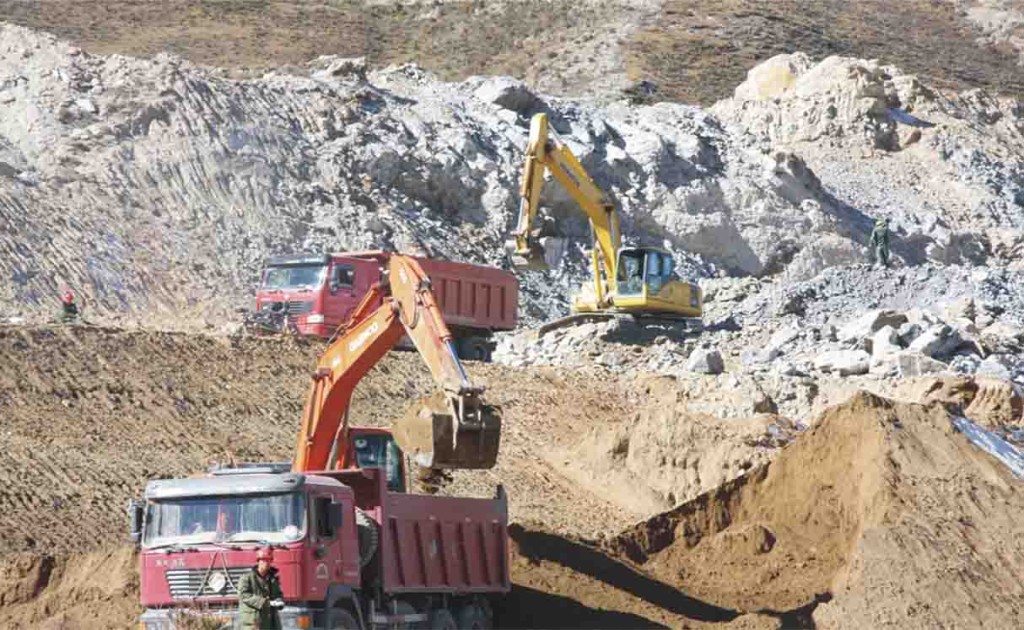 mining in Tibet